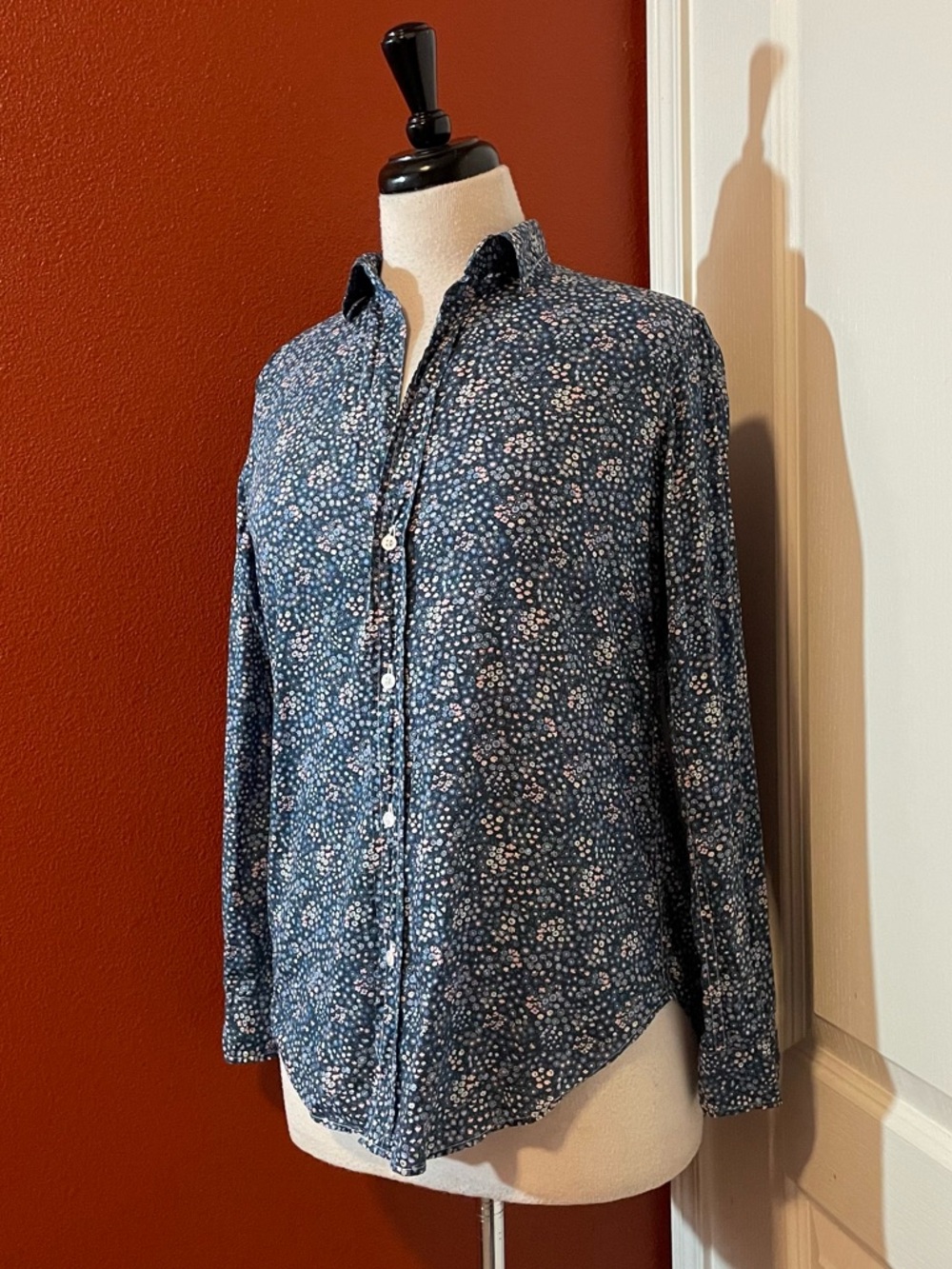 Frank & Eileen Women’s Frank Cotton Micro Floral Button Down Long Sleeve Shirt